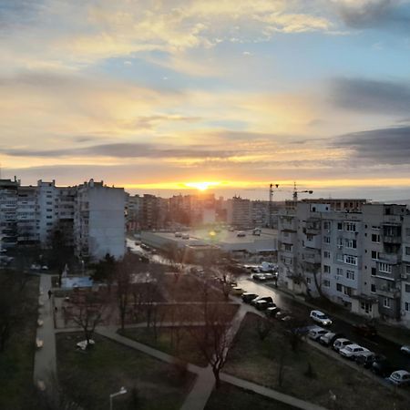 Cozy Apartment With Balcony On The Black Sea- Part Of The Family 'Vicki Apart 瓦爾納 外观 照片